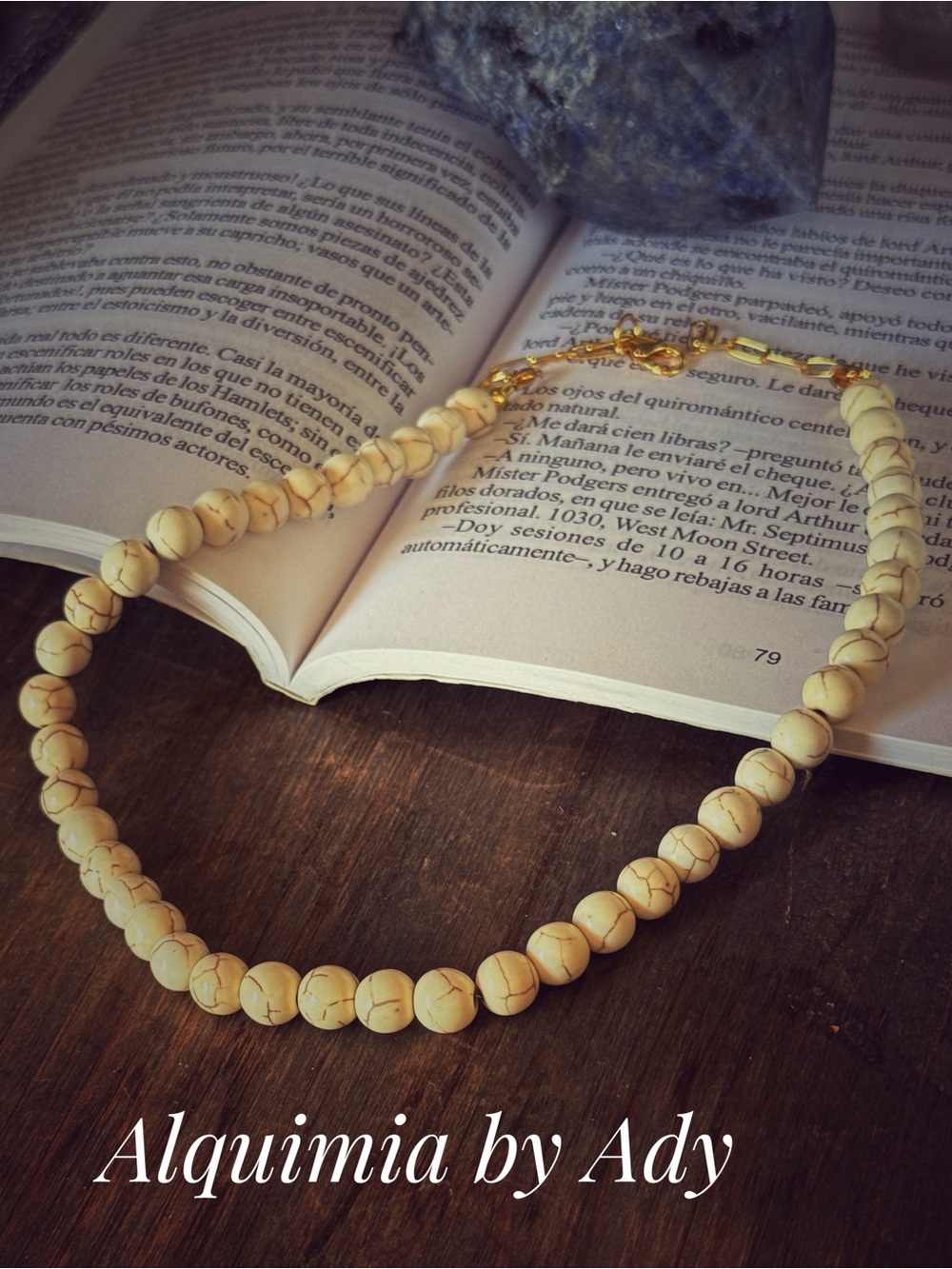 Alquimia Cream Beaded Necklace with Gold Clasp